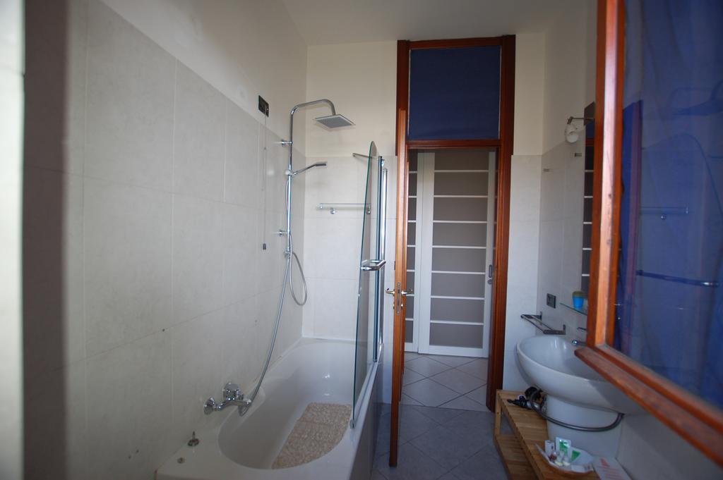 Guest house La Rosa Scarlatta Broseta